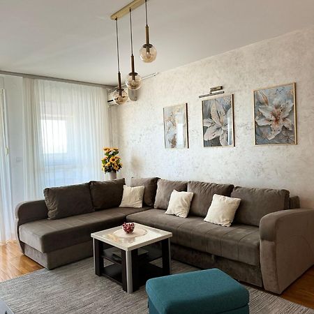 Manhattan Apartman Belvil ベオグラード エクステリア 写真