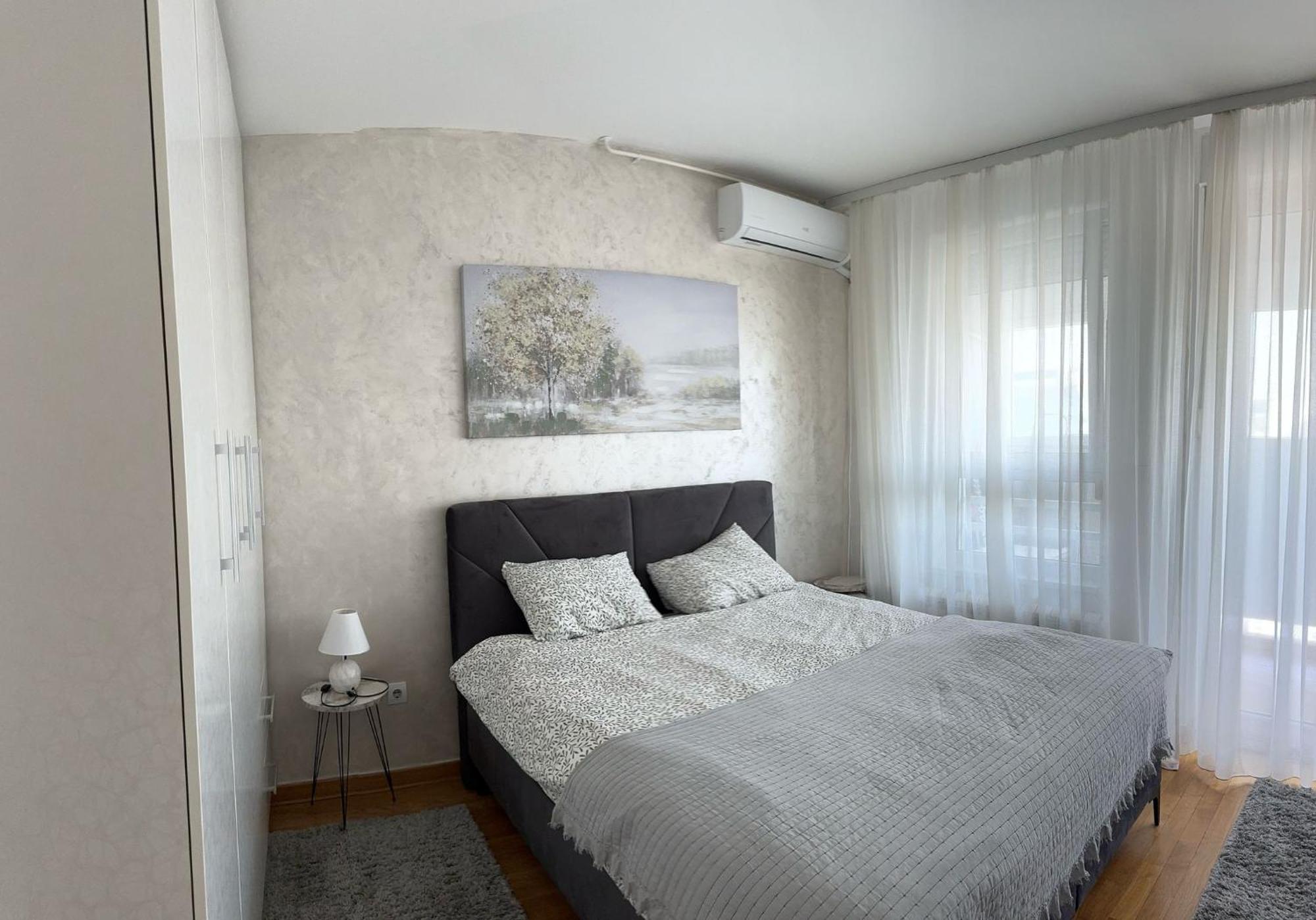 Manhattan Apartman Belvil ベオグラード エクステリア 写真