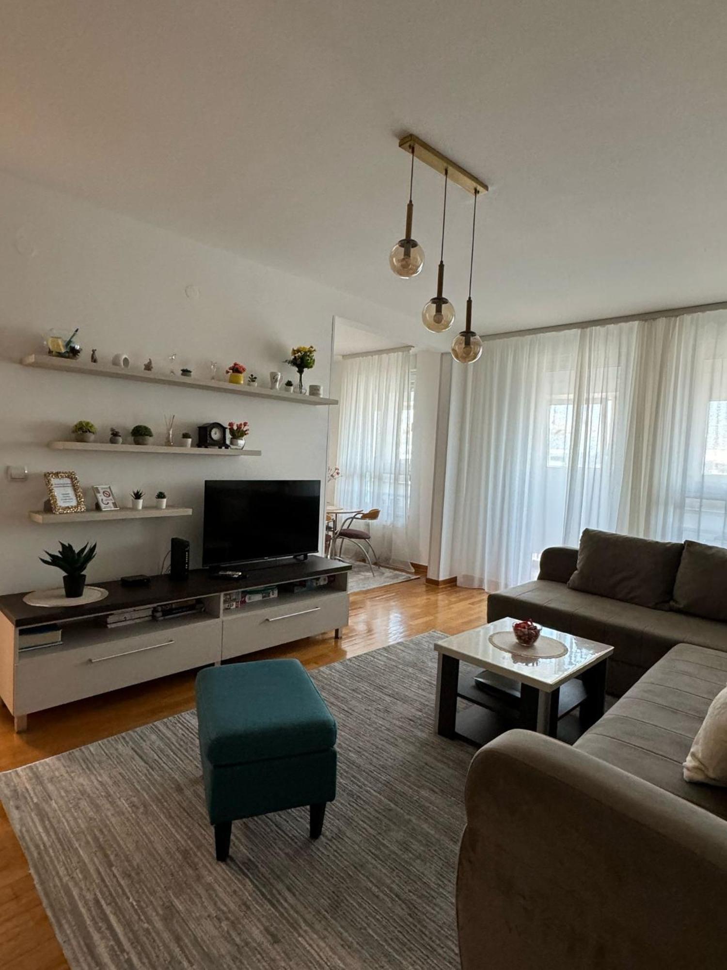 Manhattan Apartman Belvil ベオグラード エクステリア 写真